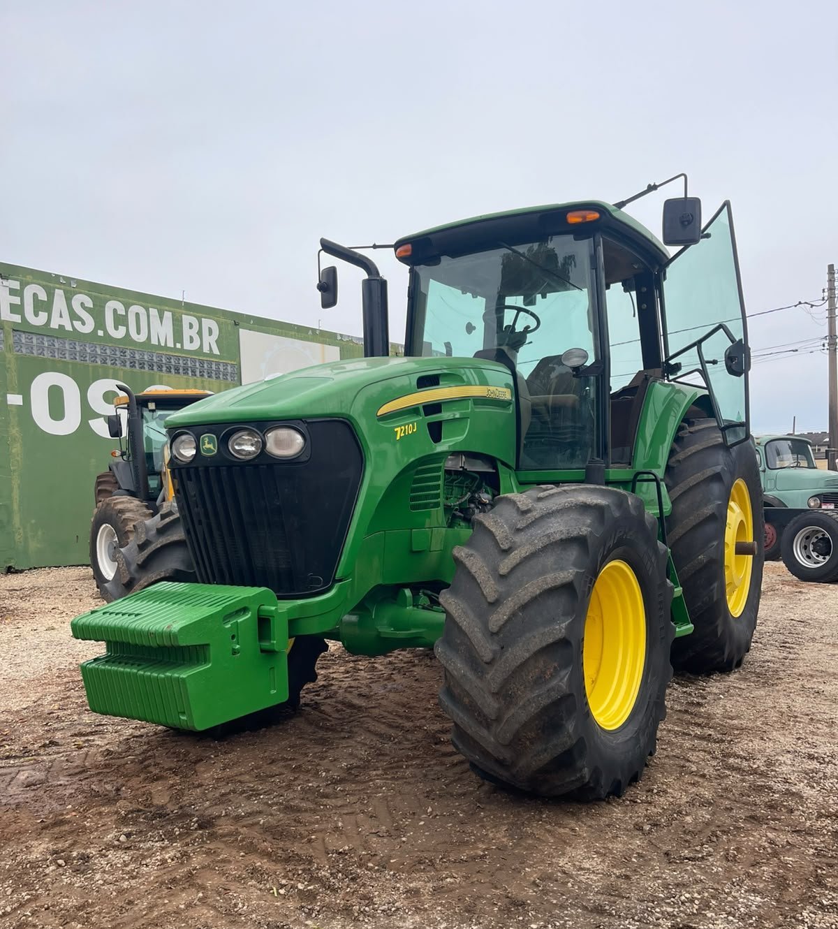 JOHN DEERE 7210J 2014