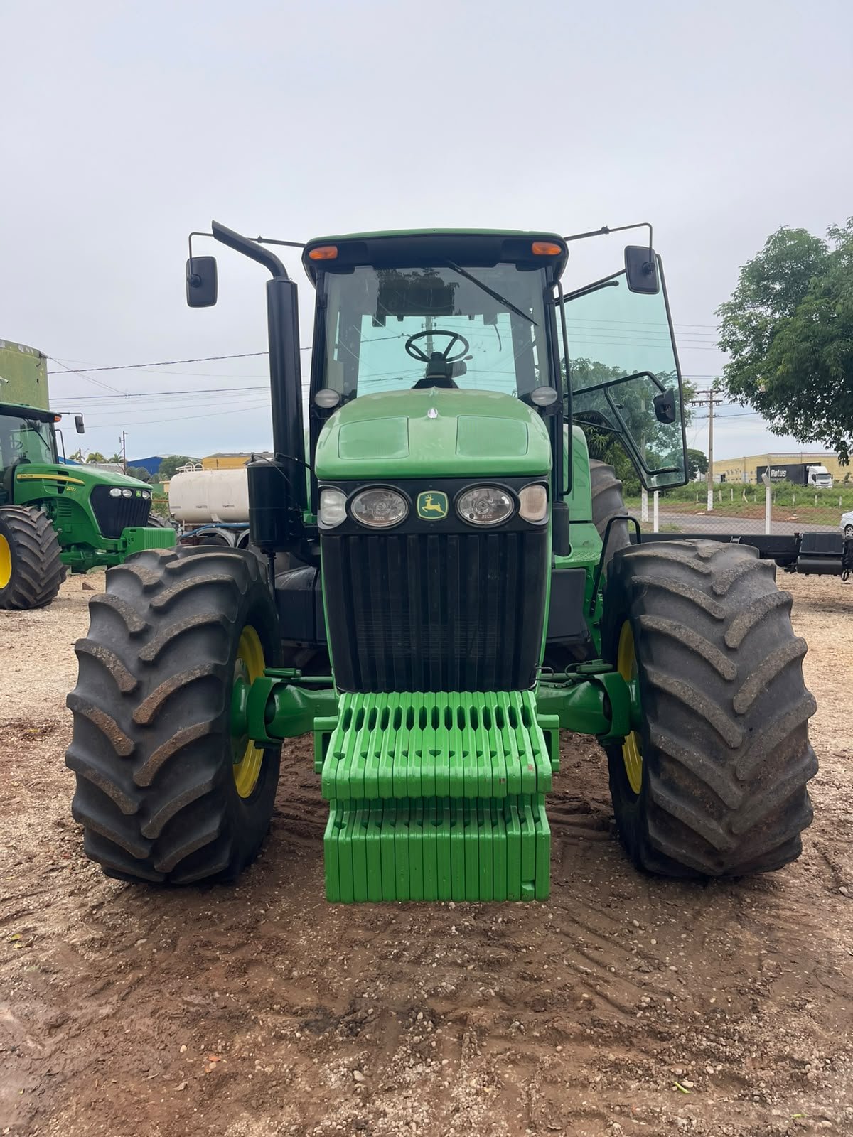JOHN DEERE 7210J 2014 — foto 3