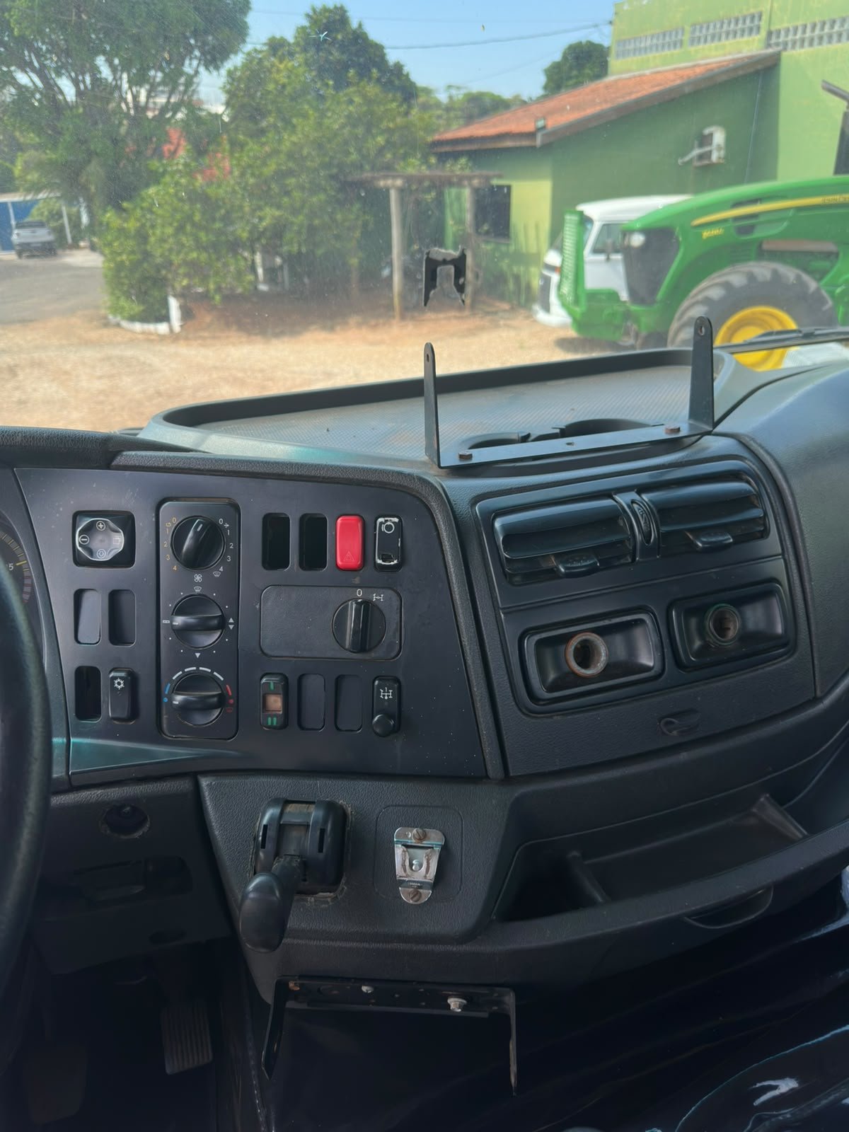 MERCEDES-BENZ ATEGO 2730 2016 — foto 24