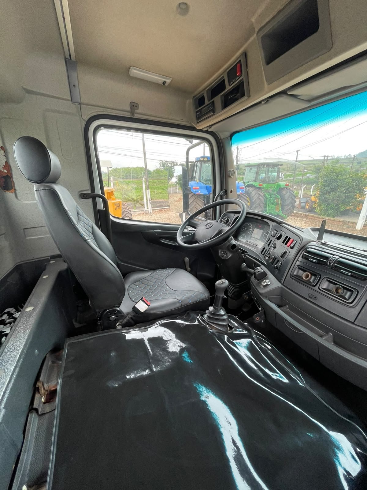 MERCEDES-BENZ ATEGO 2730 2016 — foto 22