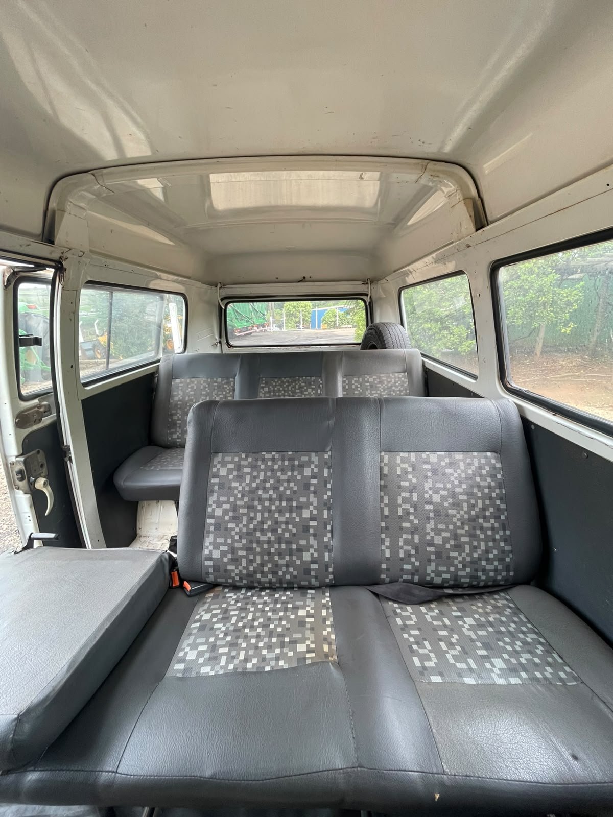 VOLKSWAGEN KOMBI 2012 — foto 13