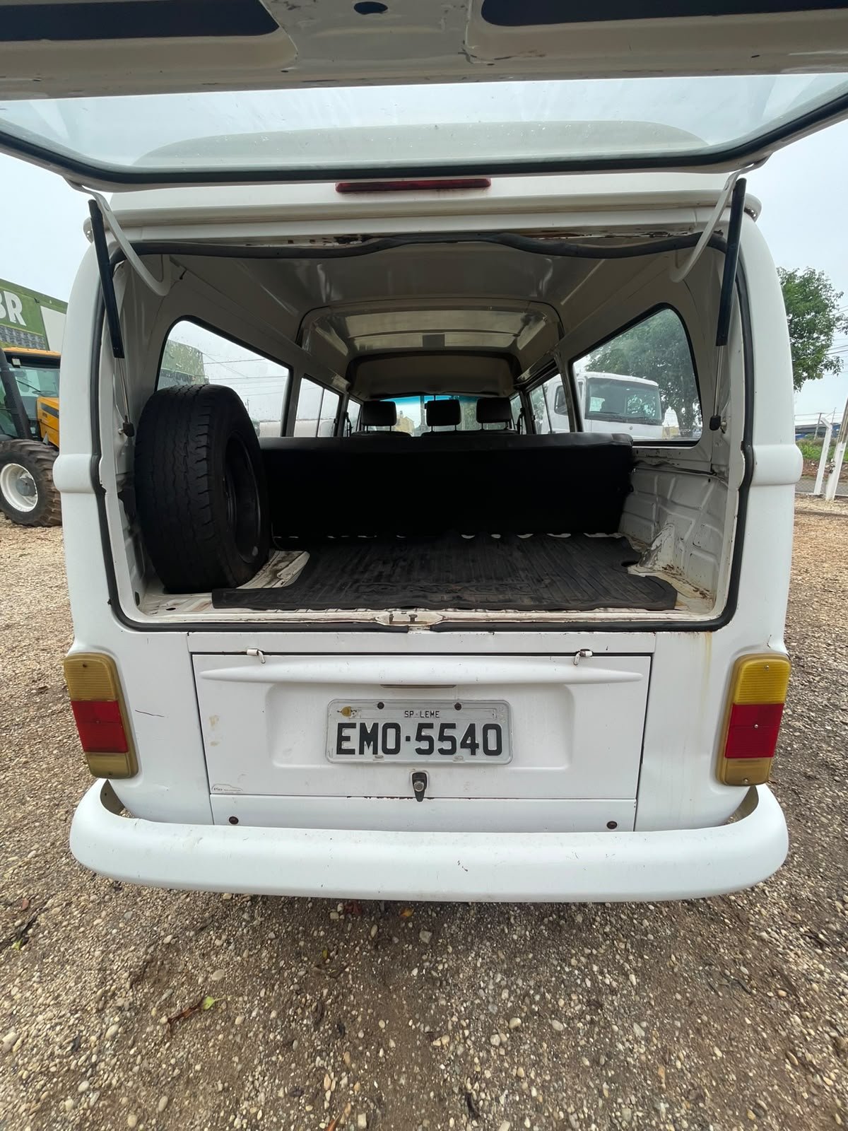 VOLKSWAGEN KOMBI 2012 — foto 8