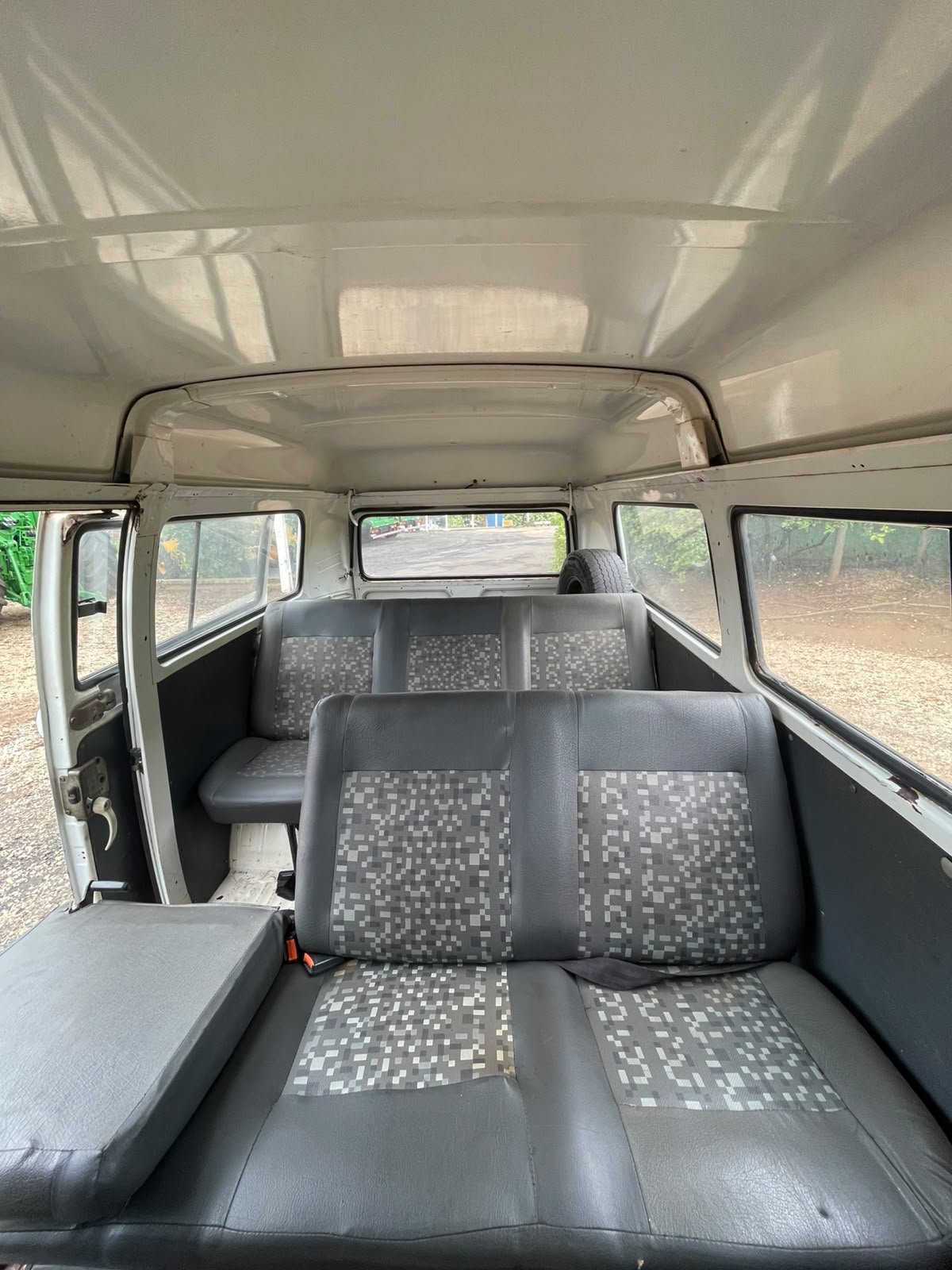 VOLKSWAGEN KOMBI 2012 — foto 12