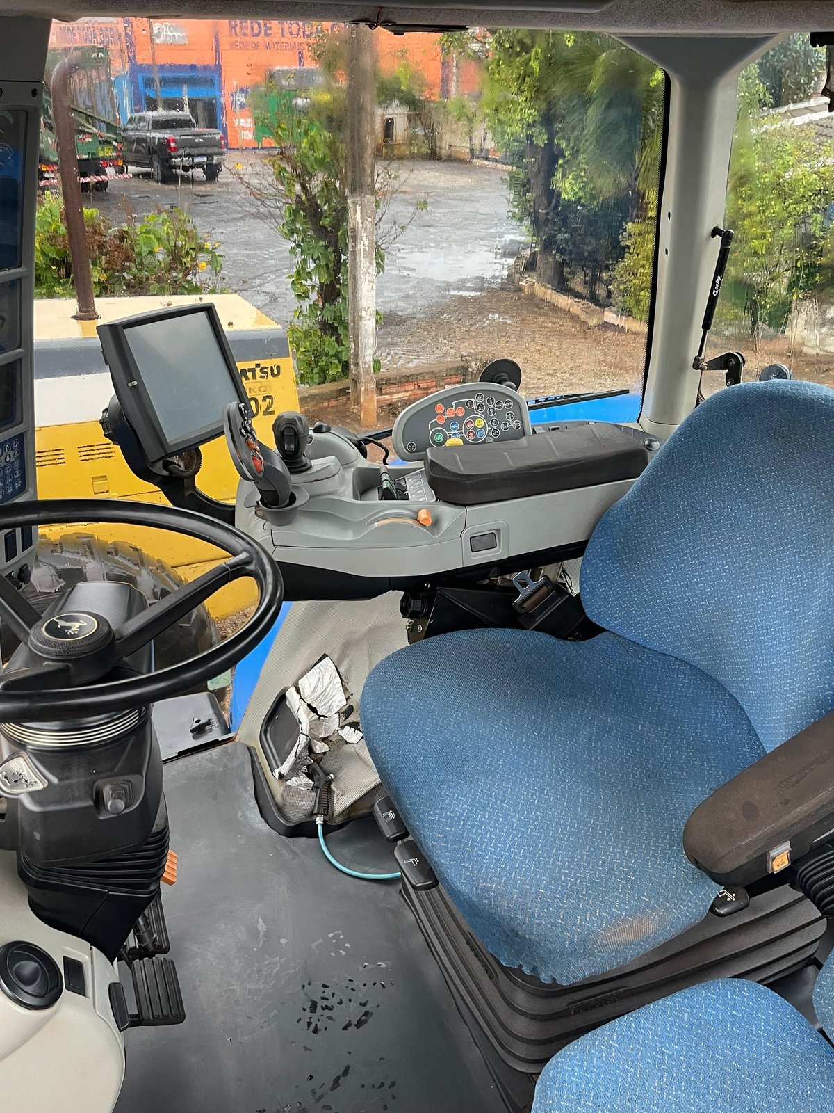 NEW HOLLAND T8.295 2017 — foto 18