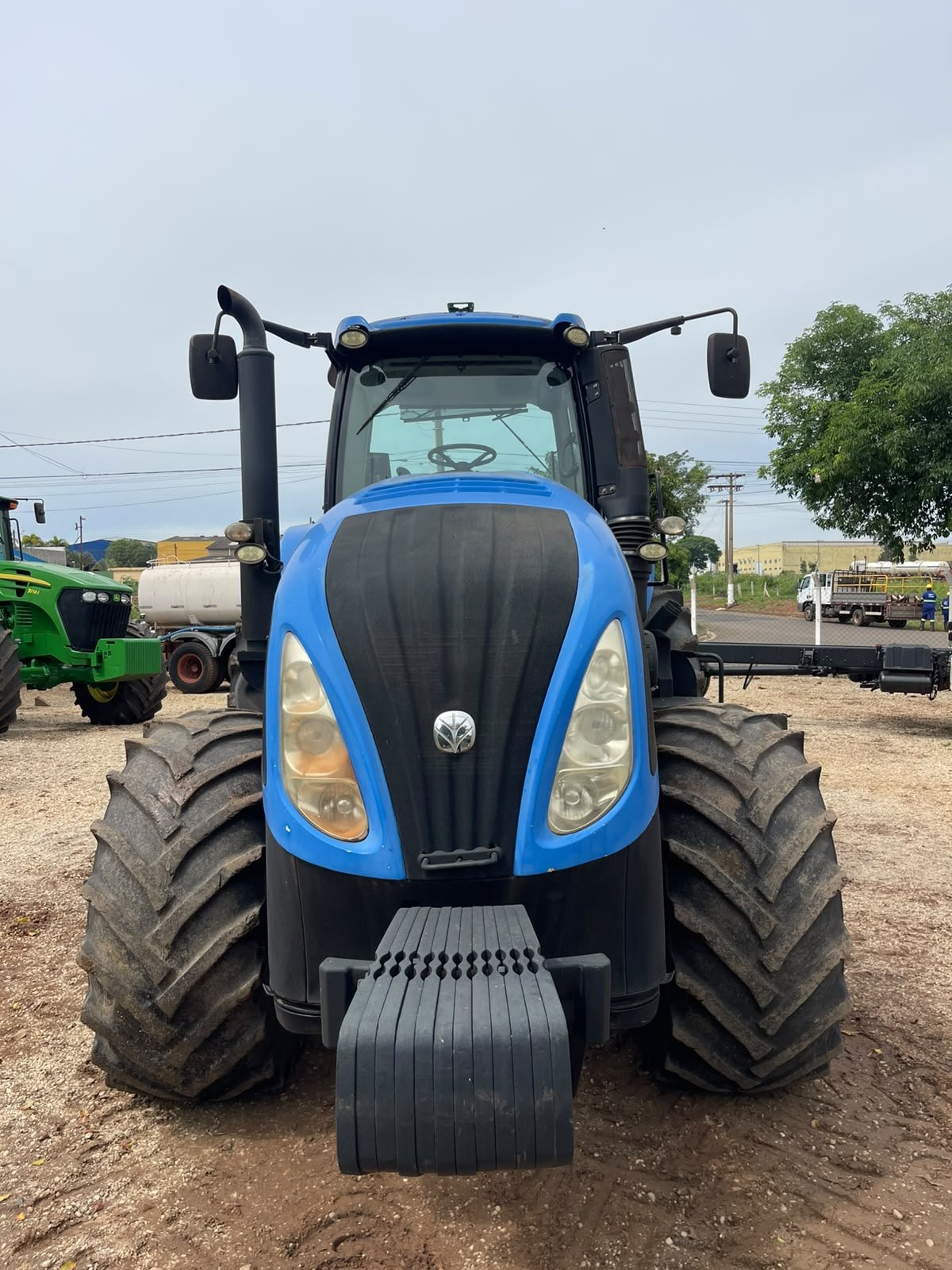 NEW HOLLAND T8.295 2017 — foto 4