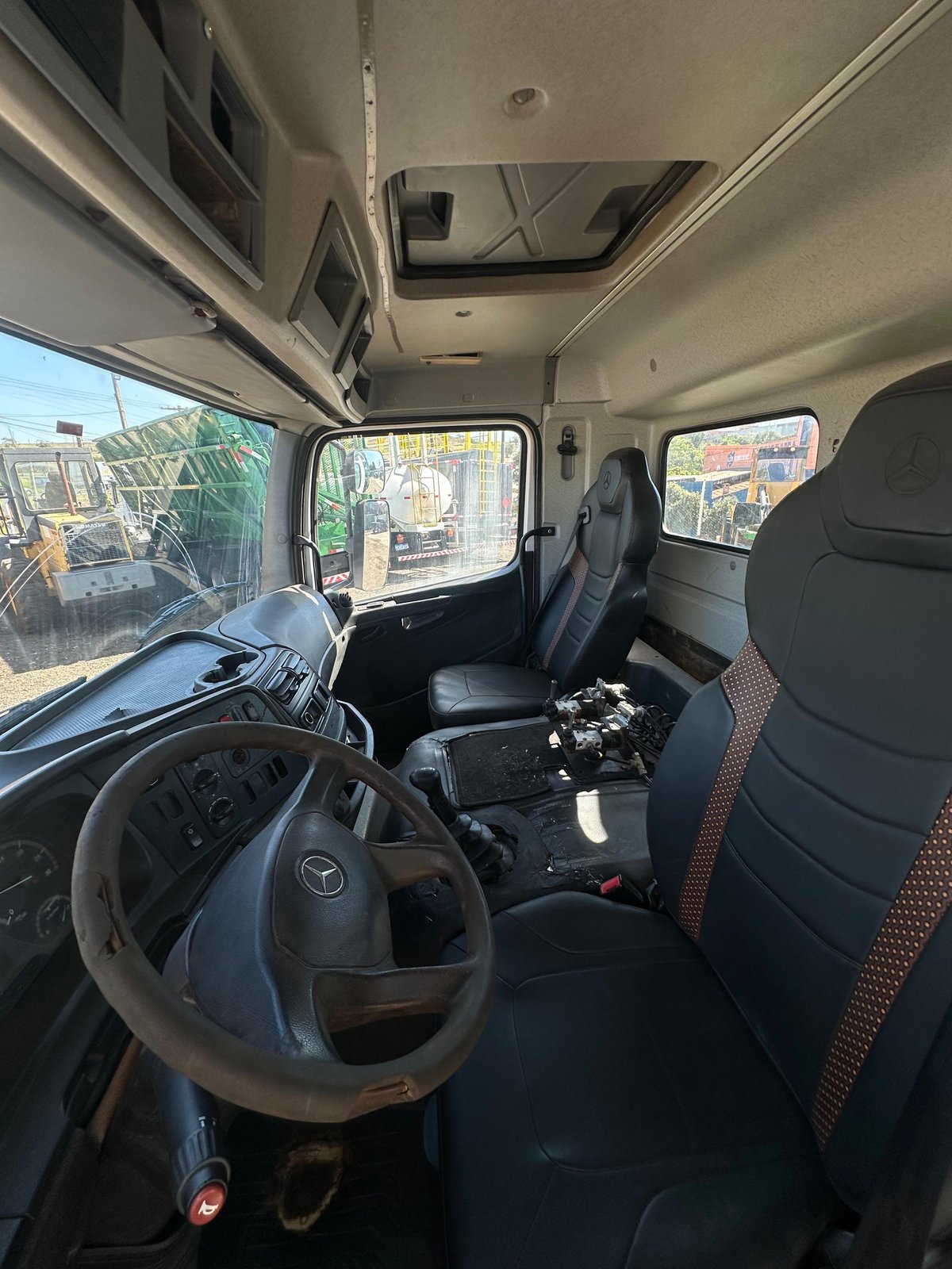 MERCEDES-BENZ ATEGO 2730 2016 — foto 42